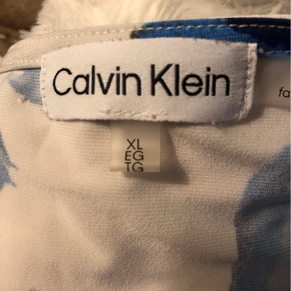 Calvin Klein XL Pin Tucked White, Blue and Orange Floral Women's Top Flutter S/S - Picture 7 of 7